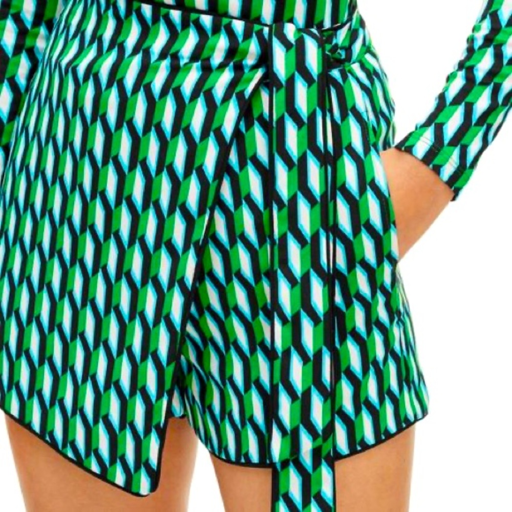 New Diane Von Furstenberg Women’s Arrow Geo Green Skort DVF x Target XL